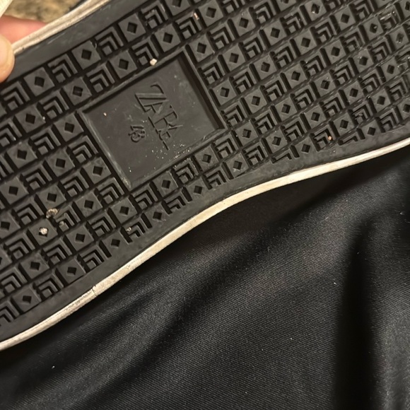 Zara Men's White Sneakers - Picture 14 of 16